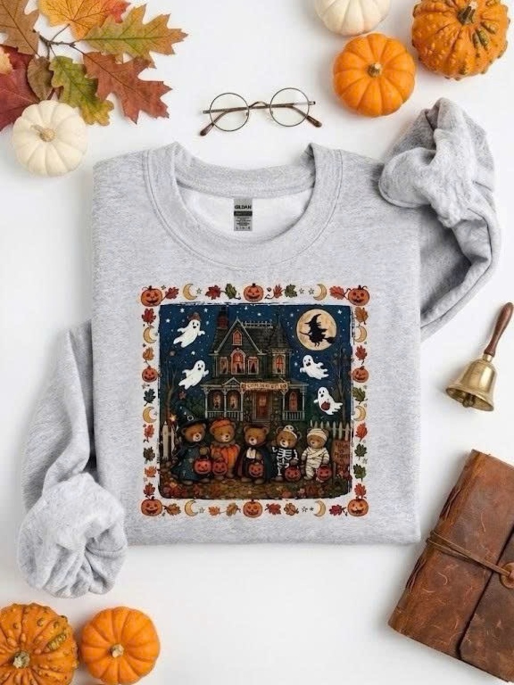 Halloweentown Graphic Sweatshirt Vintage Halloween Crewneck Pullover